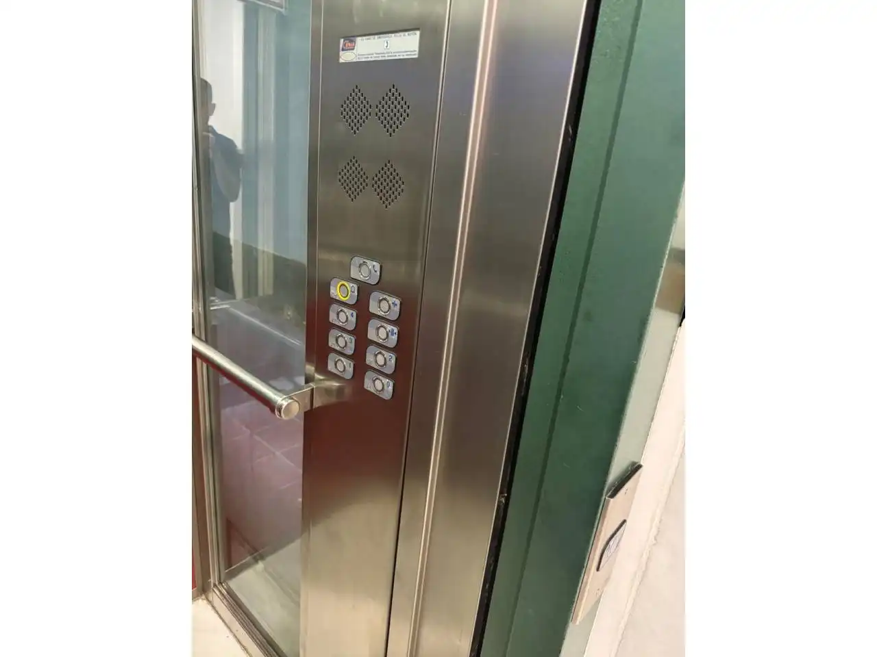 Flat for sale in Camas  with Air Conditioner, Heating and Parquet flooring