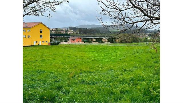 Terreno residencial en Venta en AC-451, 77 en Brión