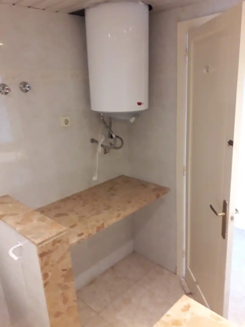 Baño de Dúplex de alquiler en Sant Joan Despí con Aire acondicionado, Calefacción y Horno