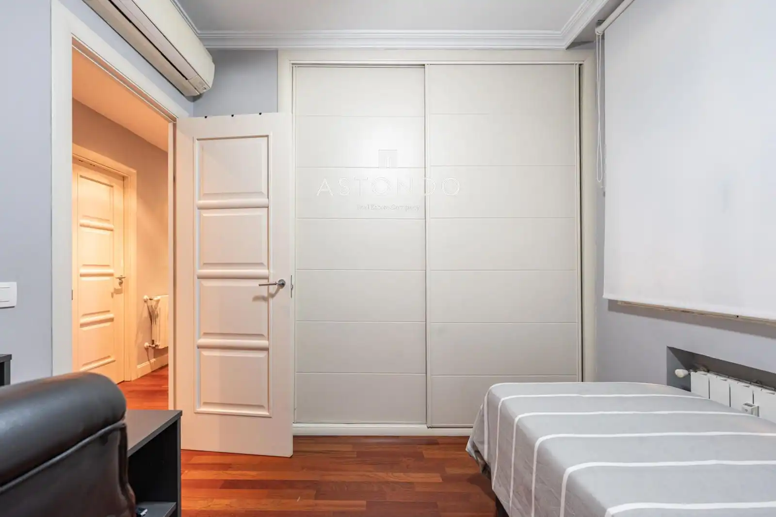 Bedroom of Flat for rent in Madrid  with Air Conditioner, Heating and Swimming Pool