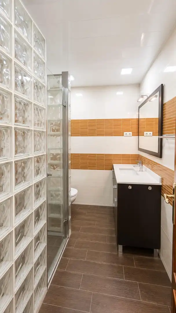 Baño de Piso en venta en Cerdanyola del Vallès con Aire acondicionado