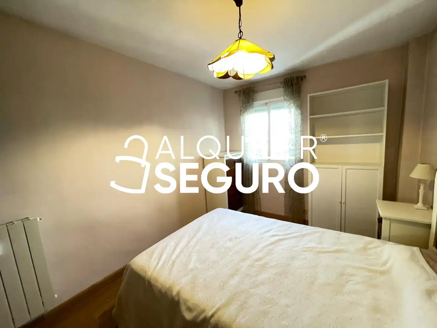Habitación de Piso de alquiler en Madrid con Aire acondicionado, Calefacción y Amueblado