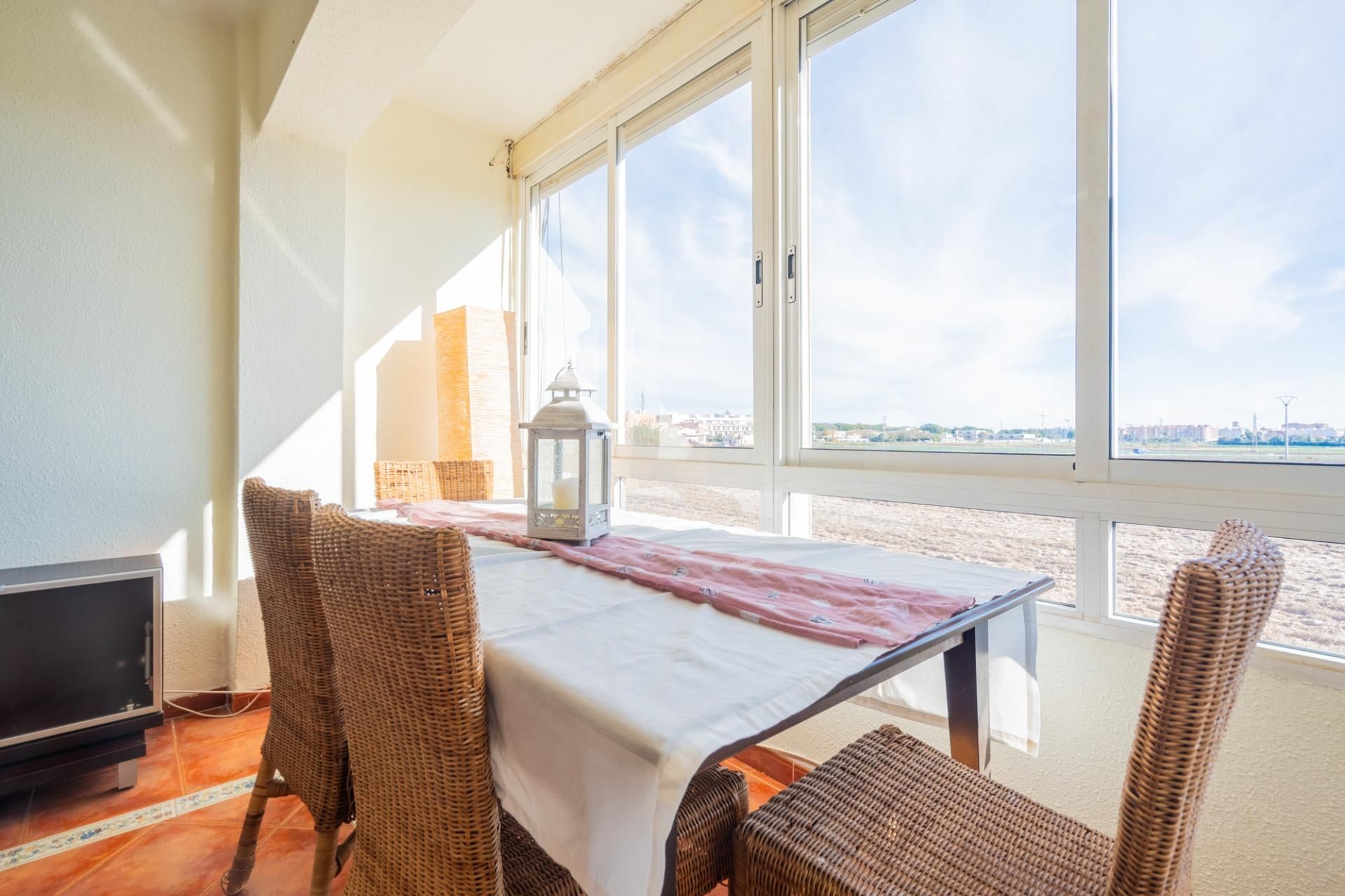 Dining room of Flat for sale in  Valencia Capital  with Air Conditioner, Terrace and Alarm
