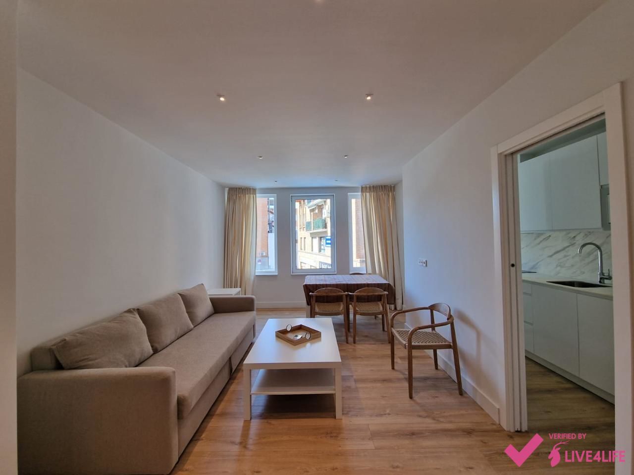 Sala d'estar de Pis de lloguer en  Sevilla Capital amb Aire condicionat