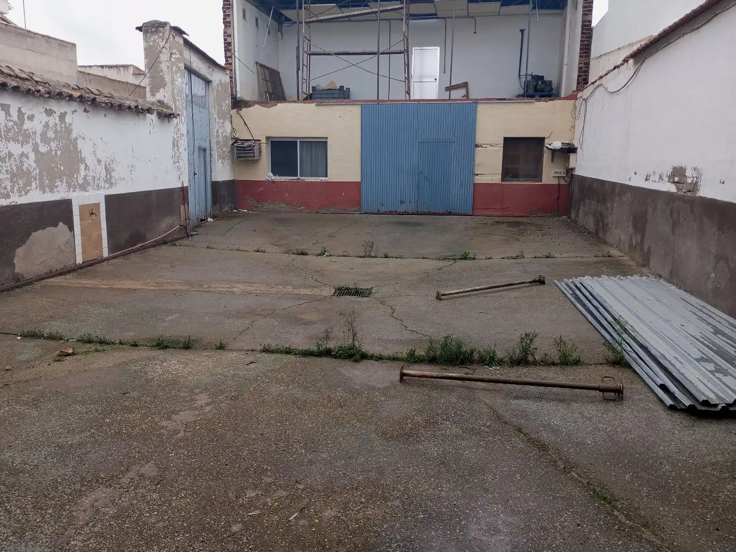 Parking de Terreno industrial en venta en Consuegra