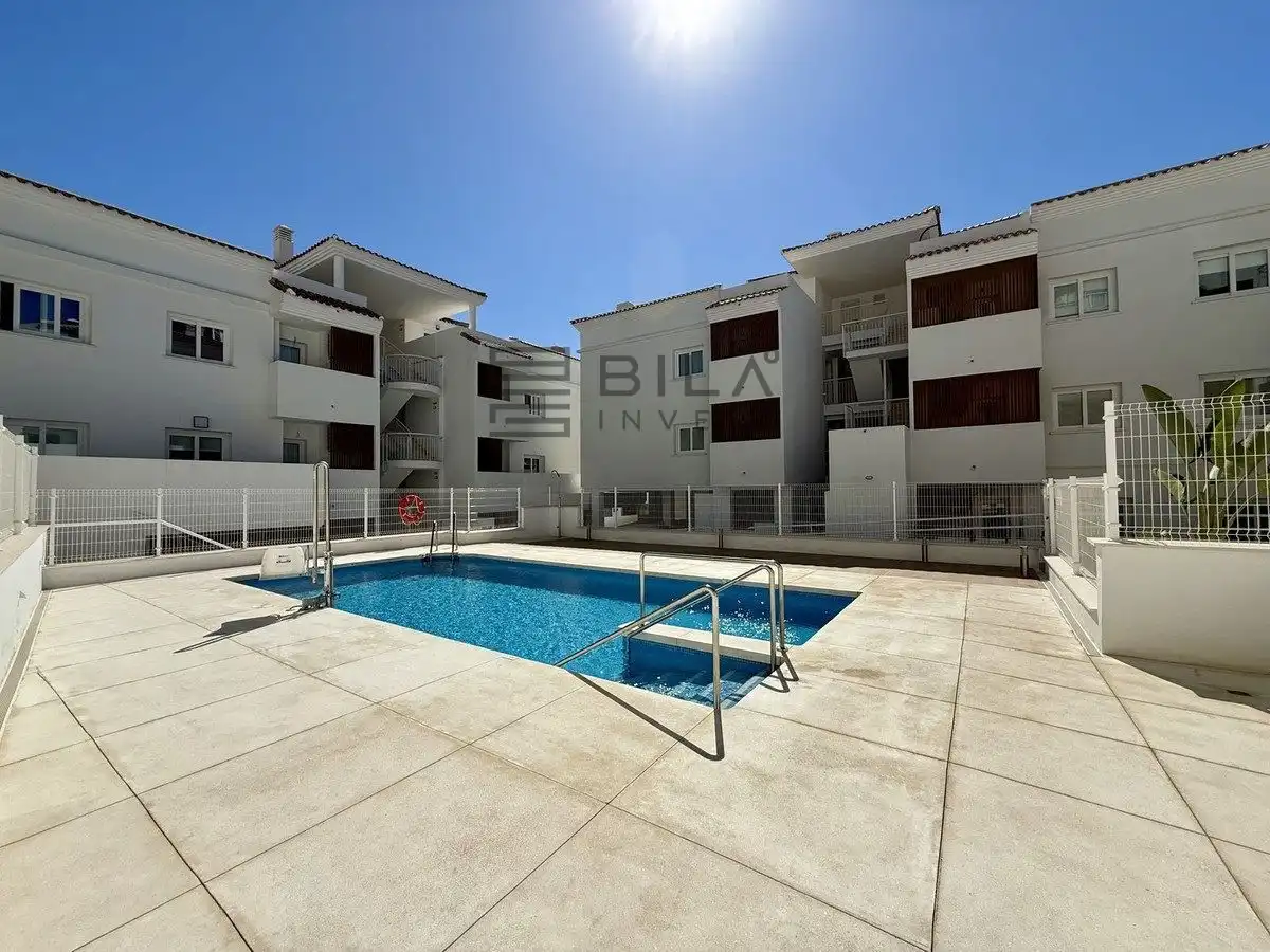 Attico con piscina in vendita a Urb. Pine Hill