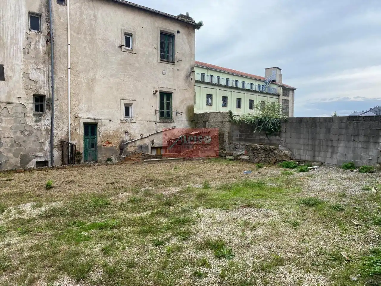 Buildings for sale in Ourense Capital 