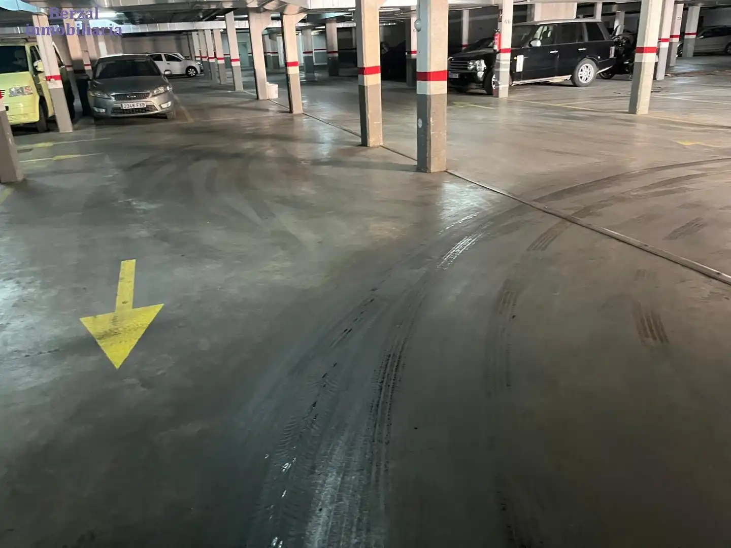 Parkplatz von Erdgeschoss zum Verkauf in Lardero mit Heizung, Privatgarten und Gemeinschaftspool