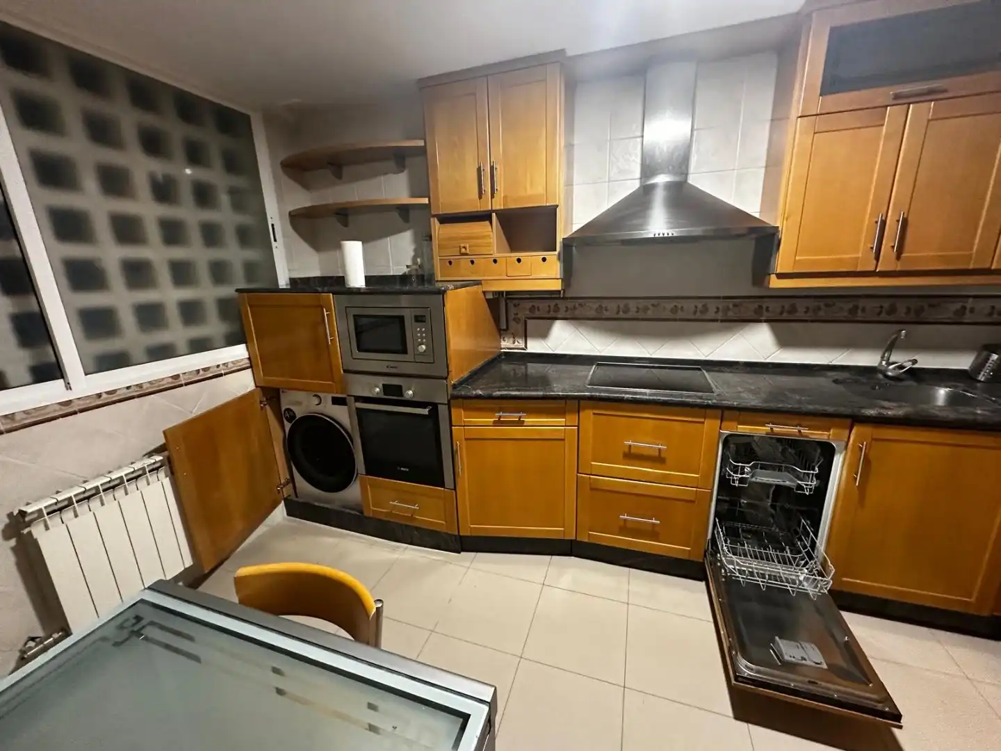 Kitchen of Flat for rent in Granada  with Air Conditioner, Heating and Terrace