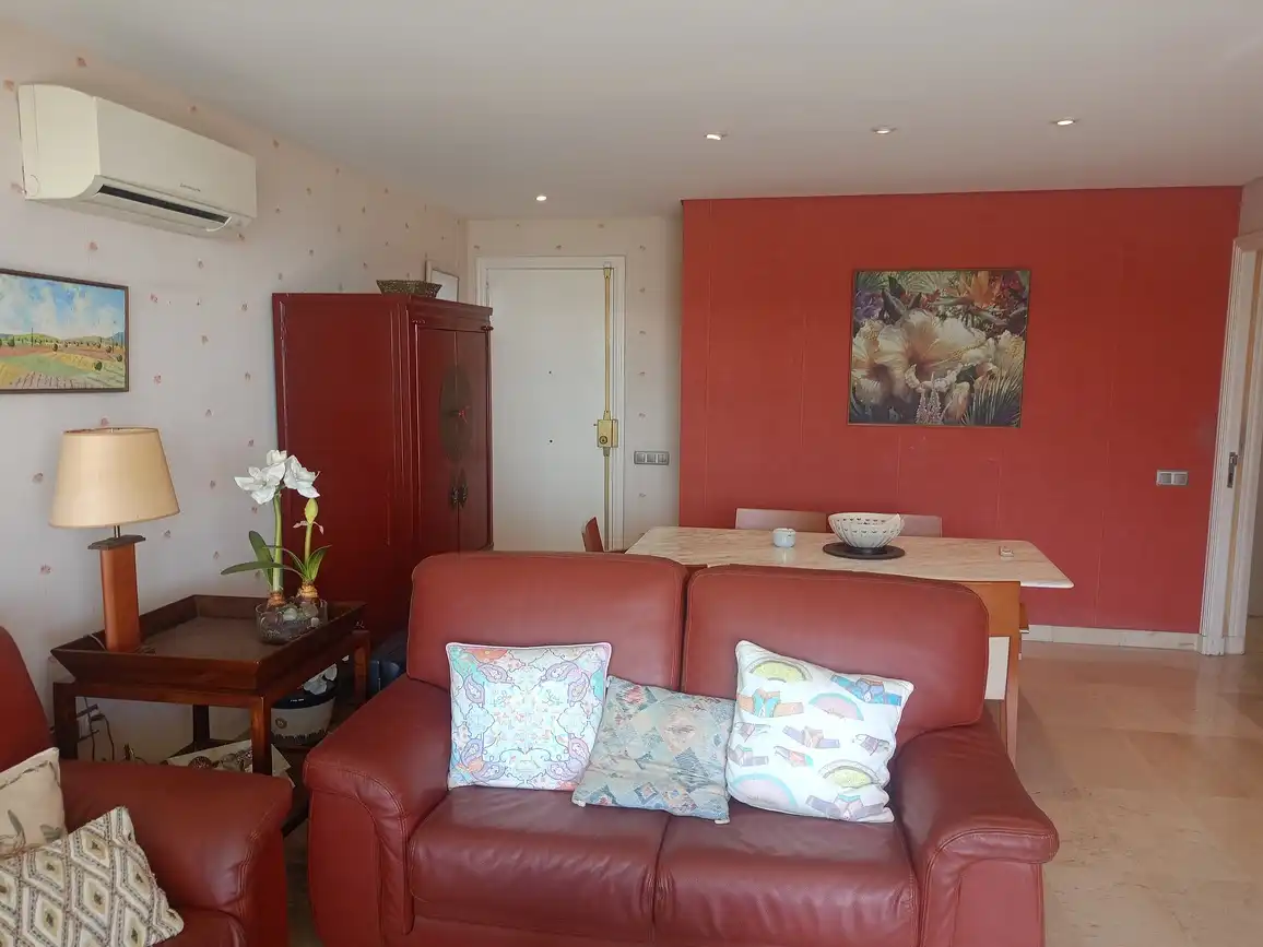 Sala d'estar de Apartament de lloguer en Gandia amb Aire condicionat, Terrassa i Moblat
