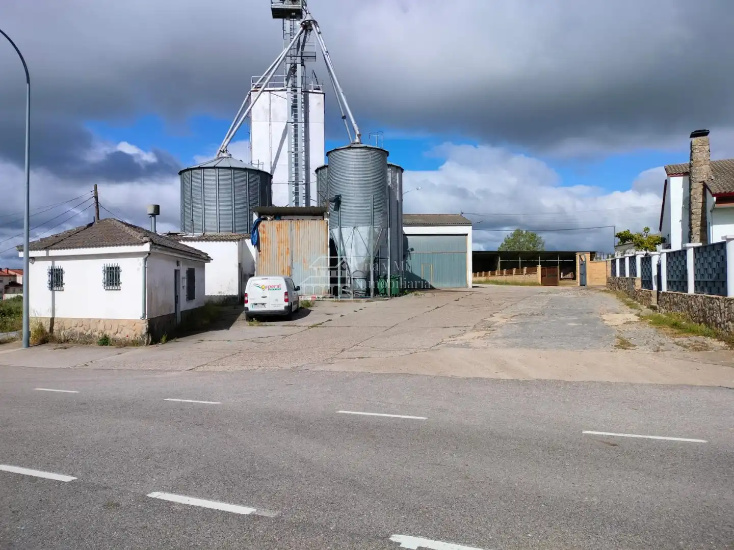 Nave industrial en venta en Vitigudino