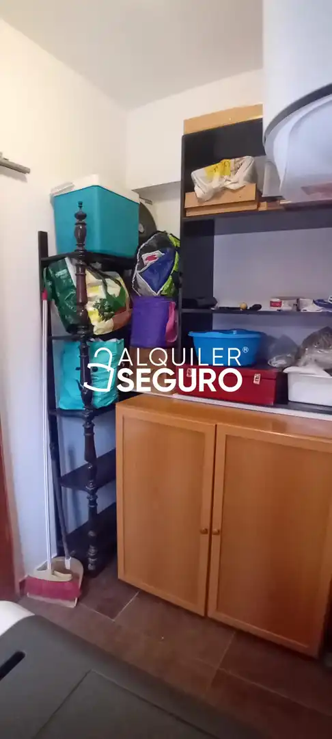 Piso de alquiler en Canencia, Madrid