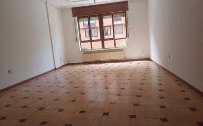 Bedroom of Flat for sale in Valladolid Capital  with Terrace