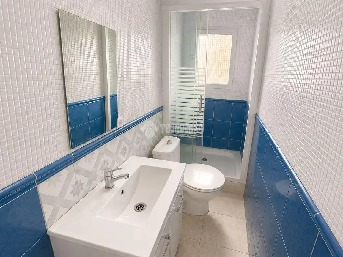 Baño de Piso en venta en Madrid con Aire acondicionado, Terraza y Amueblado