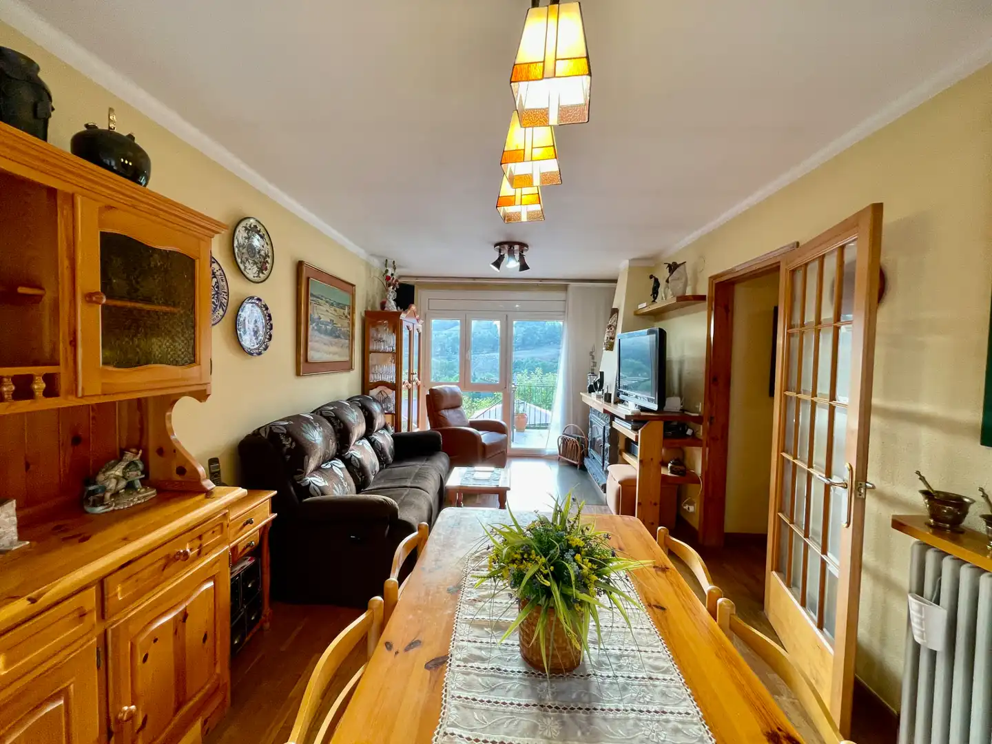 Sala de estar de Casa o chalet en venta en Sant Pau de Segúries con Aire acondicionado, Jardín privado y Terraza