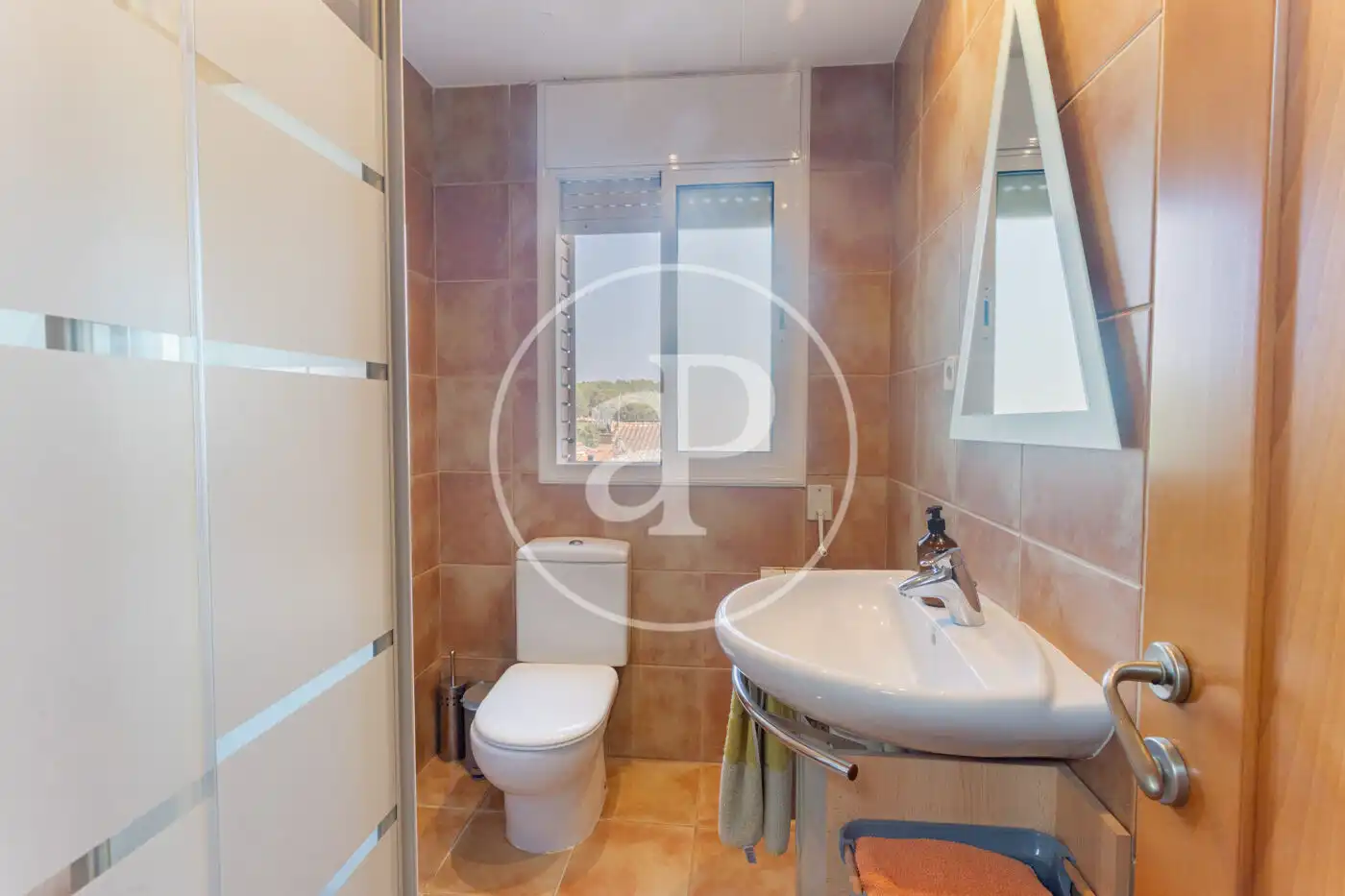 Baño de Casa o chalet en venta en Rubí con Aire acondicionado, Calefacción y Jardín privado