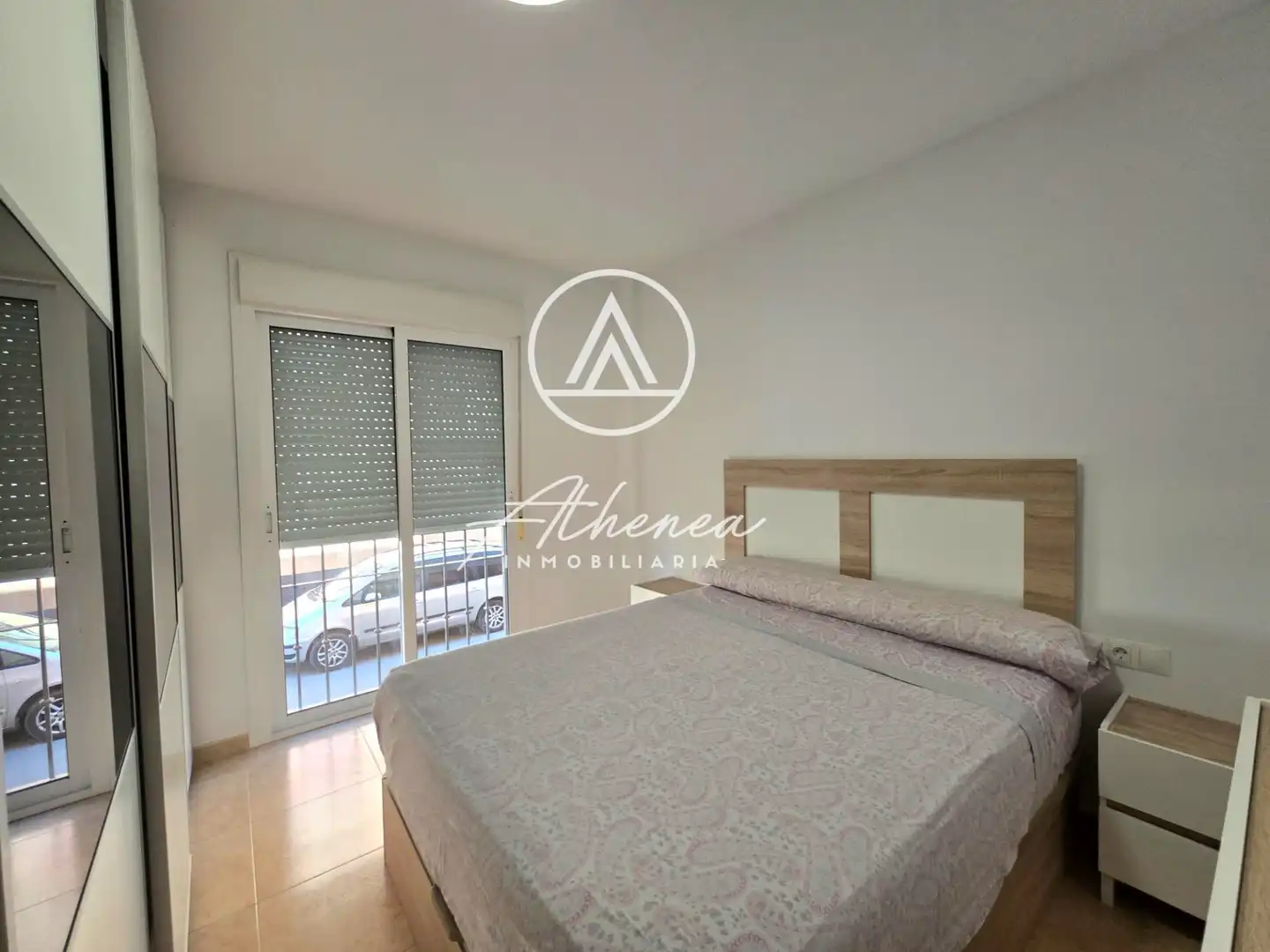 Habitación de Piso en venta en Roquetas de Mar con Amueblado, Horno y Microondas