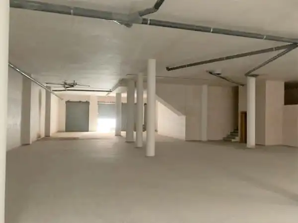 Local comercial en alquiler en C/ Doctor Castoviejo, imagen 3