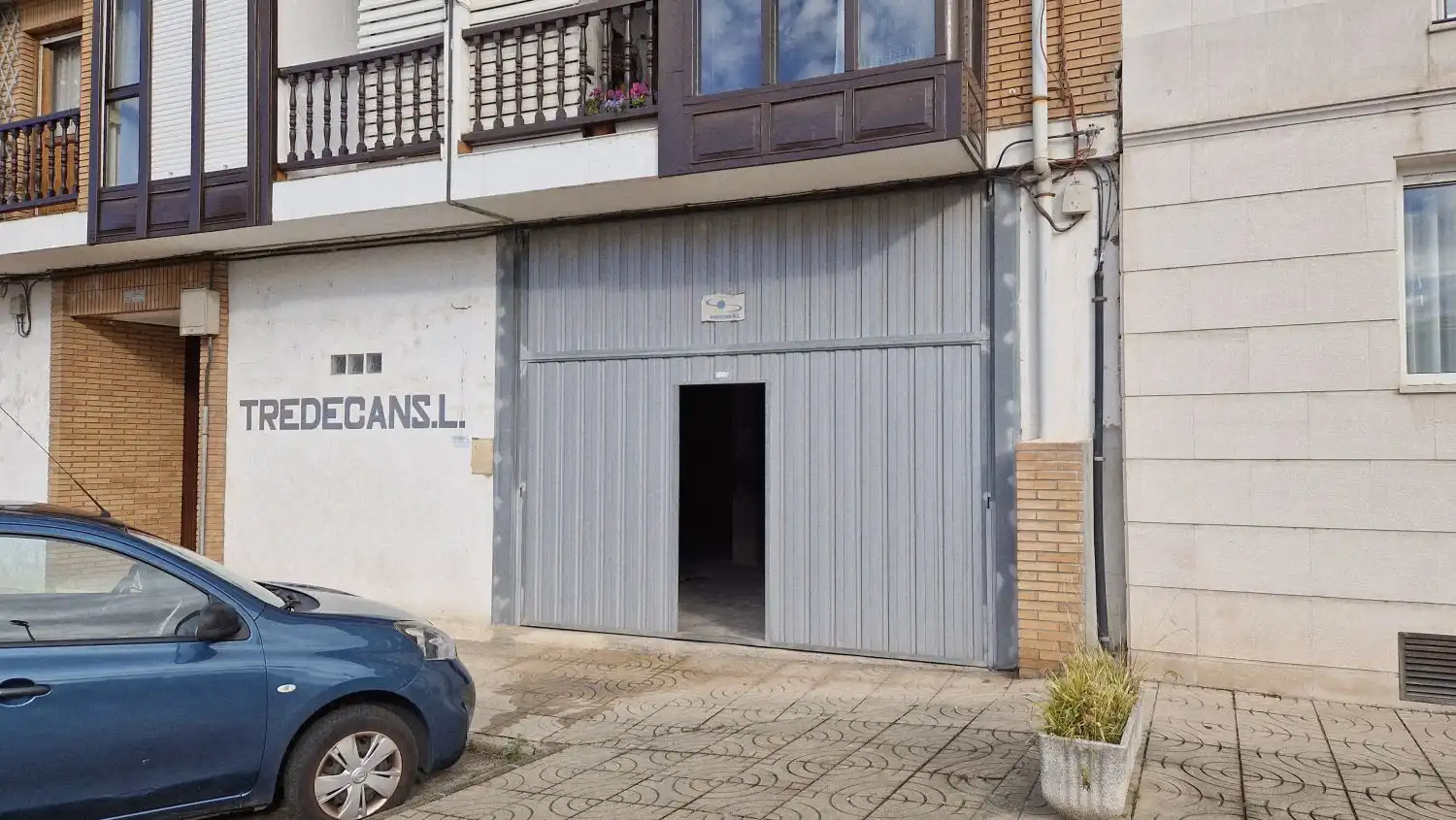 Exterior view of Commercial properties for sale in Torrelavega 