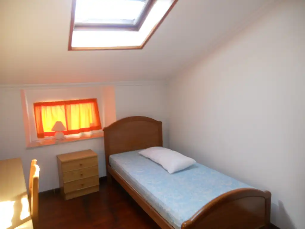 Bedroom of Flat for rent in Santiago de Compostela   with Heating, Furnished and Oven