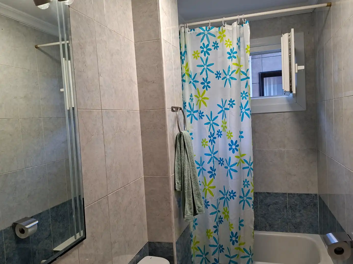 Bathroom of Flat for sale in Irun   with Heating, Furnished and Oven