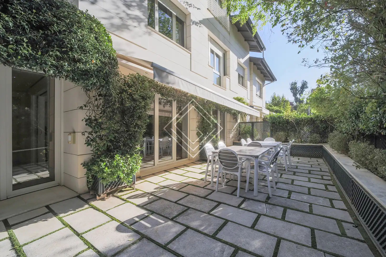 Terraza de Casa o chalet en venta en Madrid con Aire acondicionado, Calefacción y Jardín privado