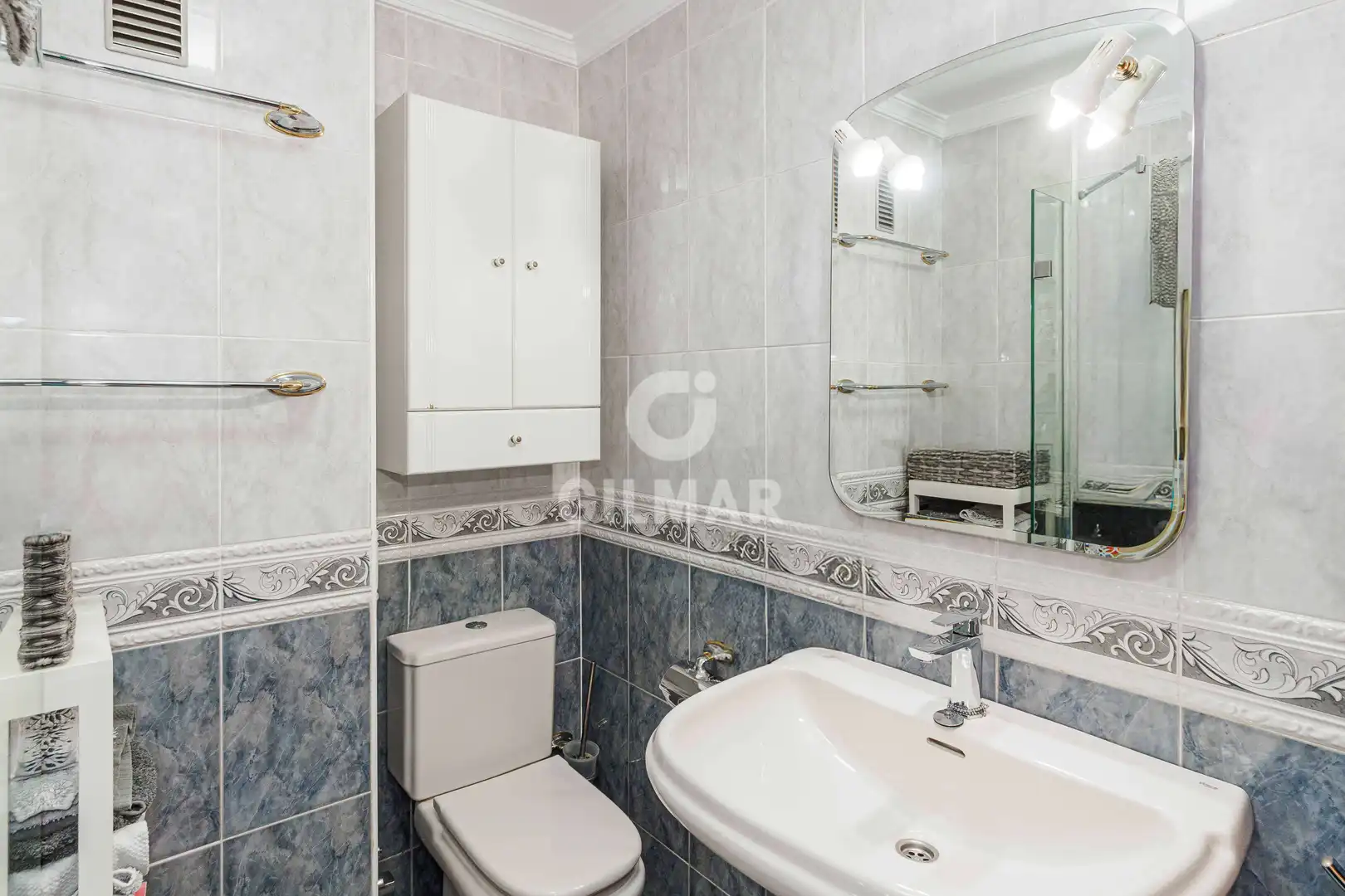 Bathroom of Flat for sale in Sevilla  with Heating