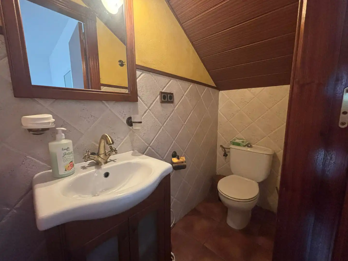 Baño de Casa adosada en venta en Los Montesinos con Aire acondicionado, Terraza y Amueblado