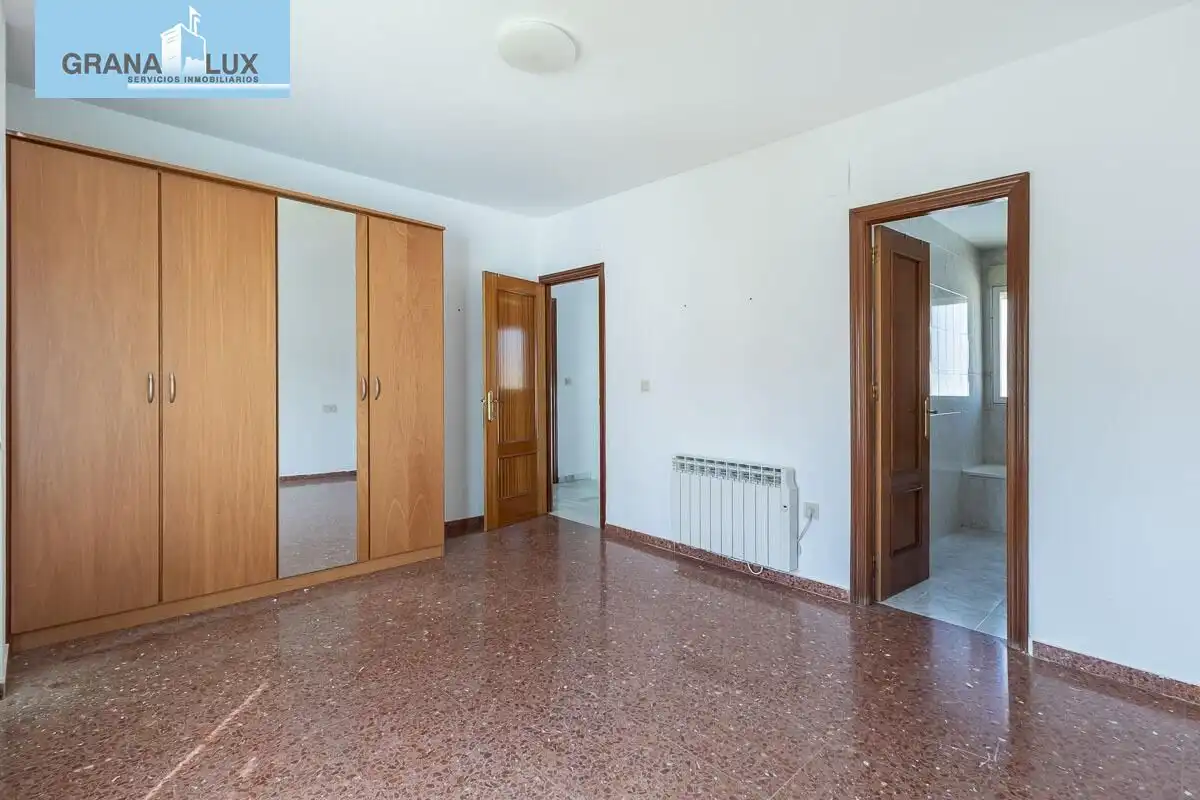 Reihenhaus zum Verkauf in Calle de Checoslovaquia, imagen 15