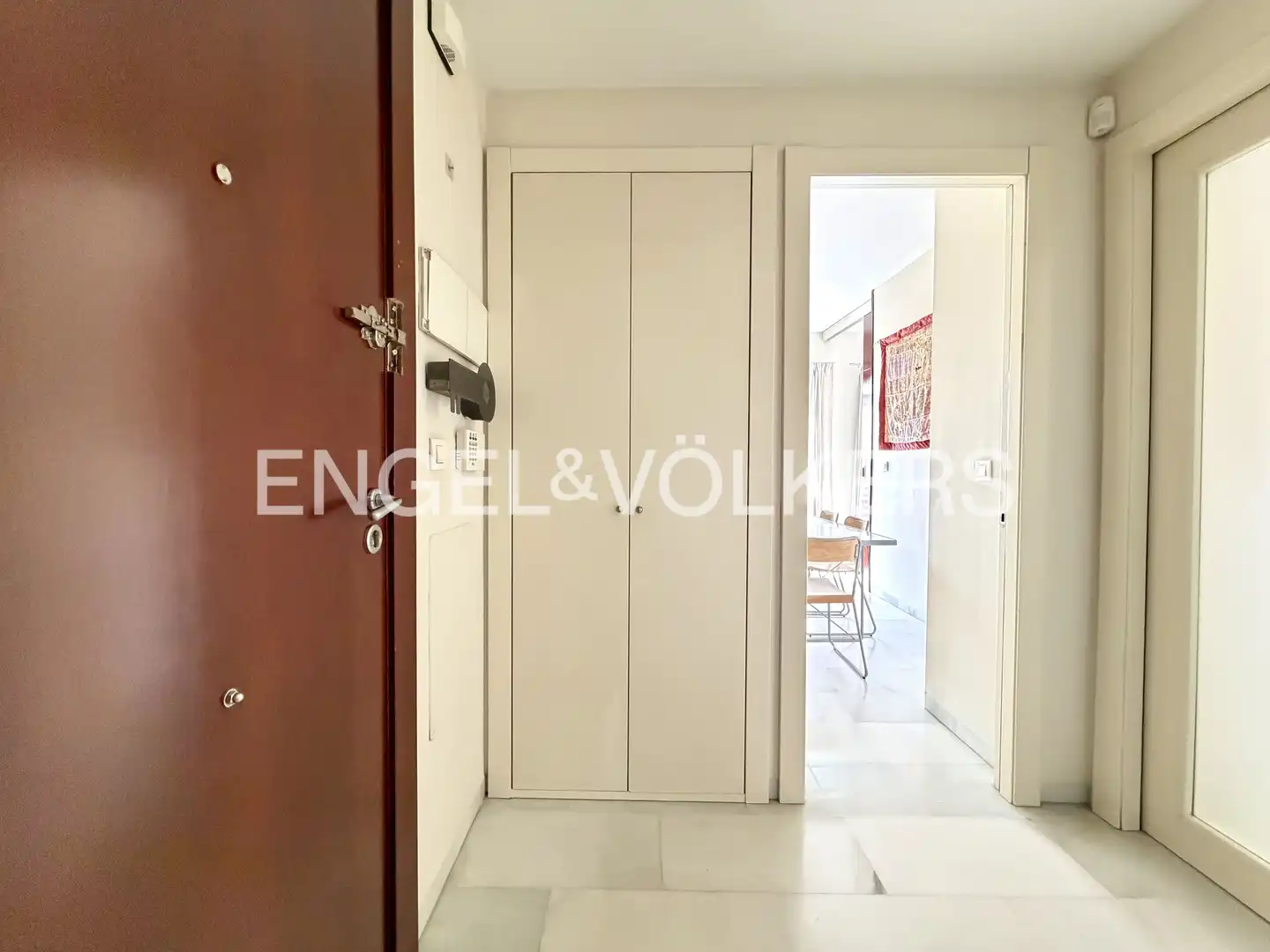 Flat for rent in Sevilla  with Air Conditioner, Heating and Storage room