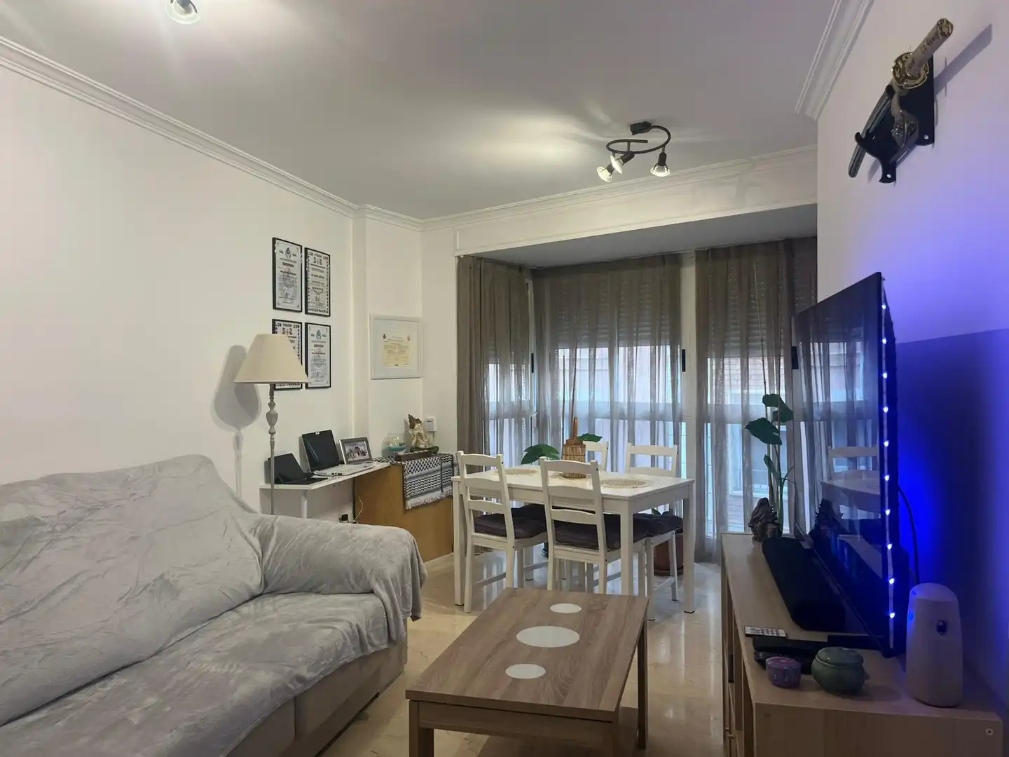 Sala de estar de Piso en venta en Lleida con Calefacción, Trastero y Amueblado