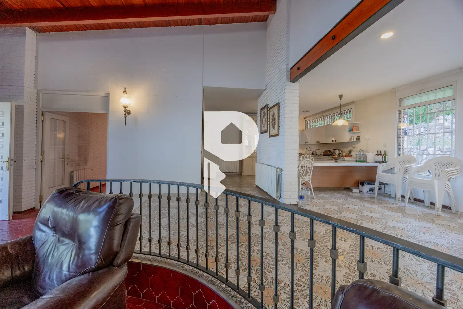 Living room of Houses for sale in Pallejà  with Air Conditioner, Heating and Private garden