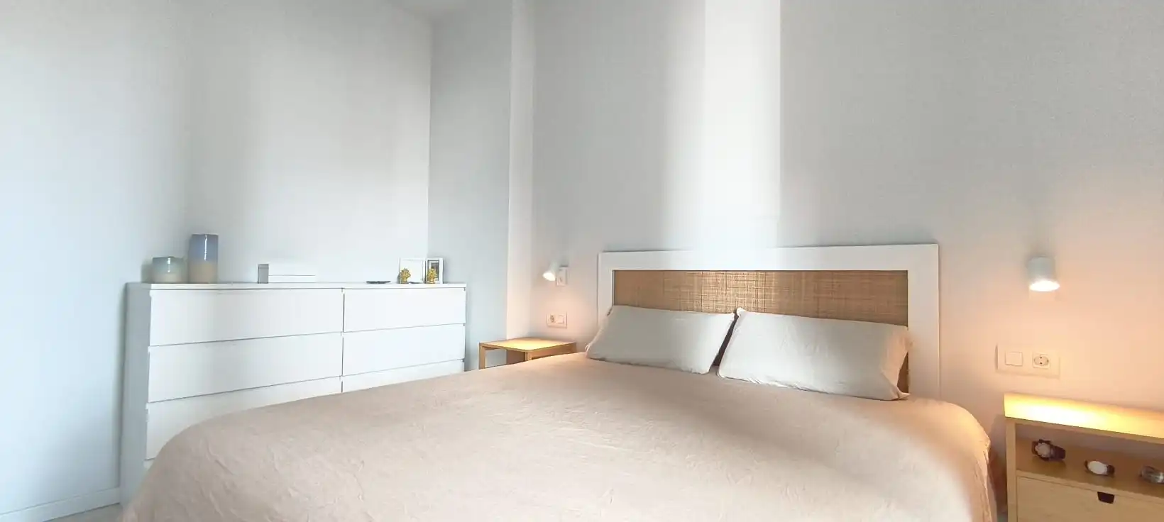 Schlafzimmer von Wohnung zum Verkauf in L'Hospitalet de Llobregat mit Klimaanlage, Heizung und Parkett
