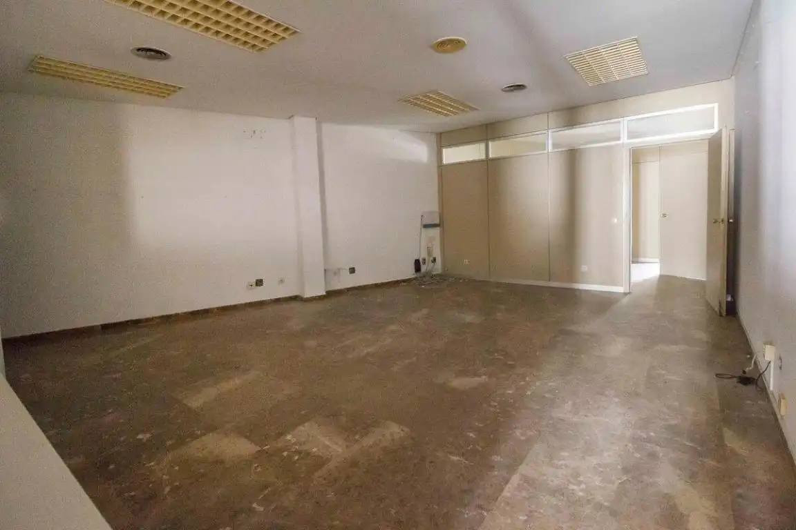 Office for sale in Rota