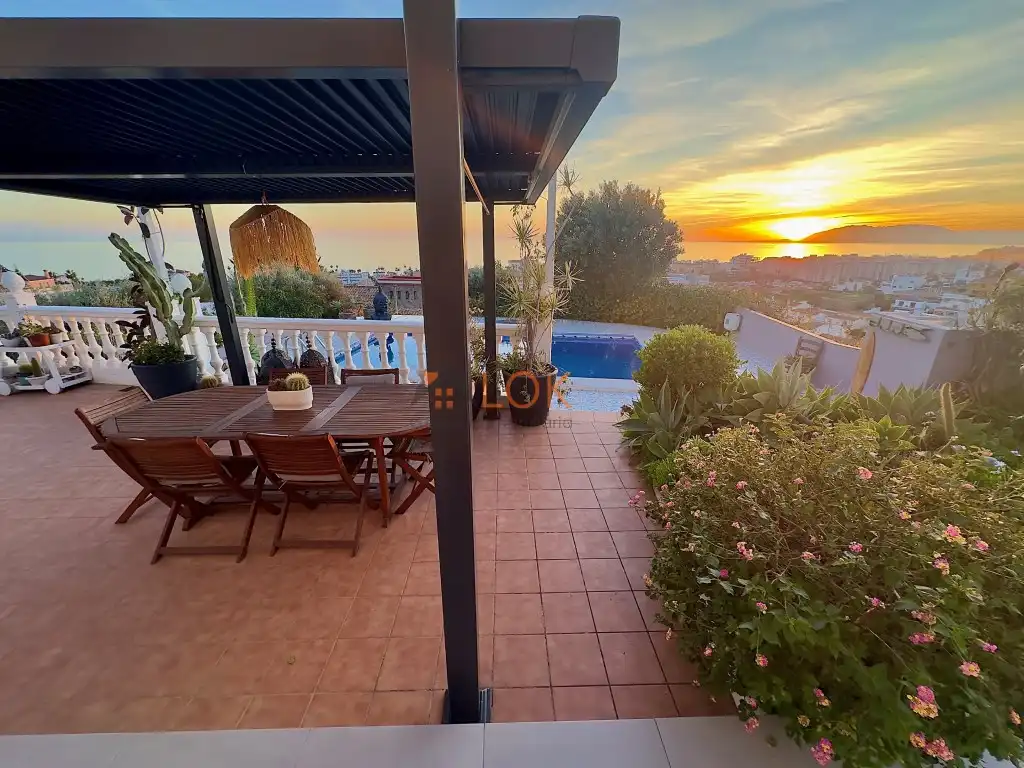 Terraza de Casa o chalet en venta en Rincón de la Victoria
