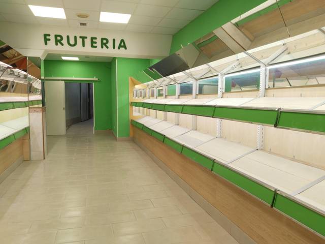 Local comercial en Alquiler en Inmobiliaria - Barreda