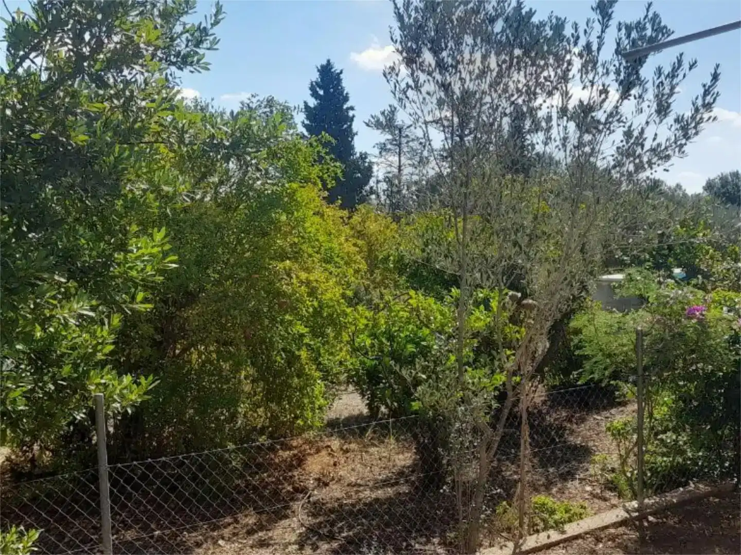 Flat for sale in Llombai  with Air Conditioner, Private garden and Storage room