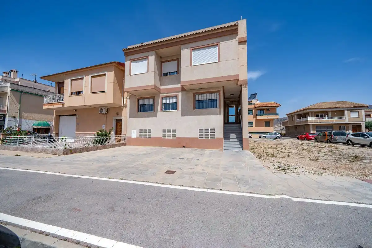 Vista exterior de Piso en venta en Orihuela con Calefacción y Trastero