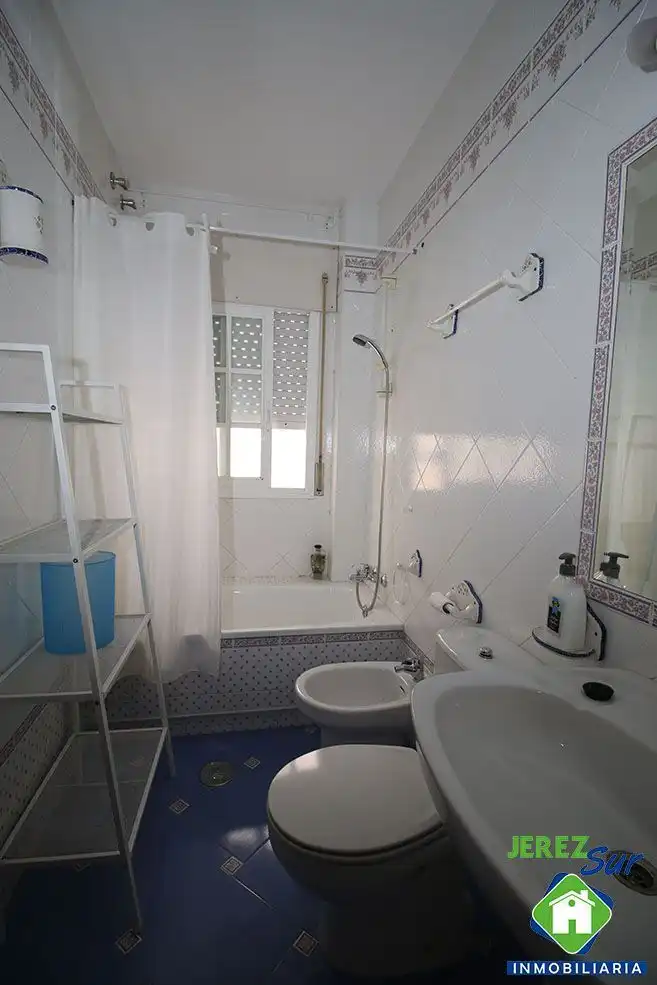 Baño de Casa adosada en venta en Jerez de la Frontera con Aire acondicionado, Calefacción y Terraza