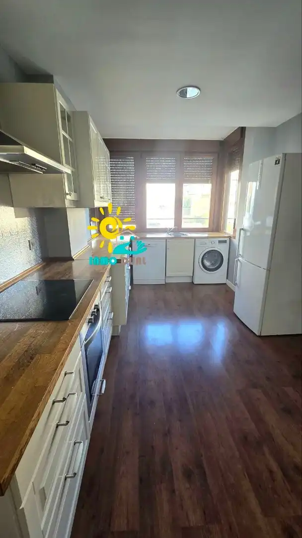 Kitchen of Flat for sale in Badajoz  with Air Conditioner, Heating and Terrace
