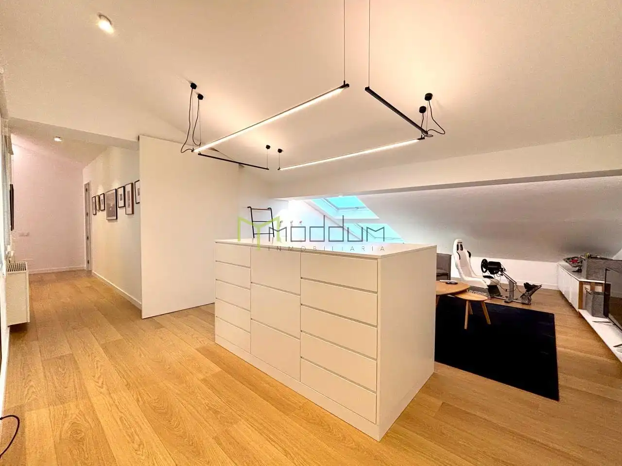 Maisonette zum Verkauf in Santiago de Compostela  mit Heizung, Abstellraum und Möbliert