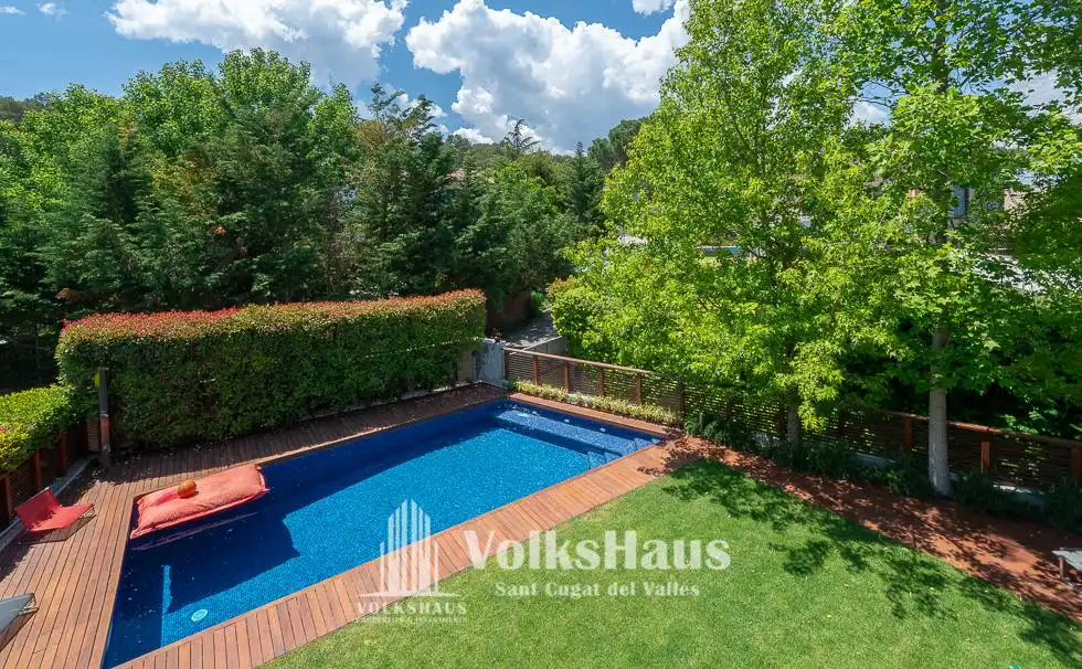Schwimmbecken von Haus oder Chalet zum Verkauf in Sant Cugat del Vallès mit Klimaanlage, Heizung und Privatgarten