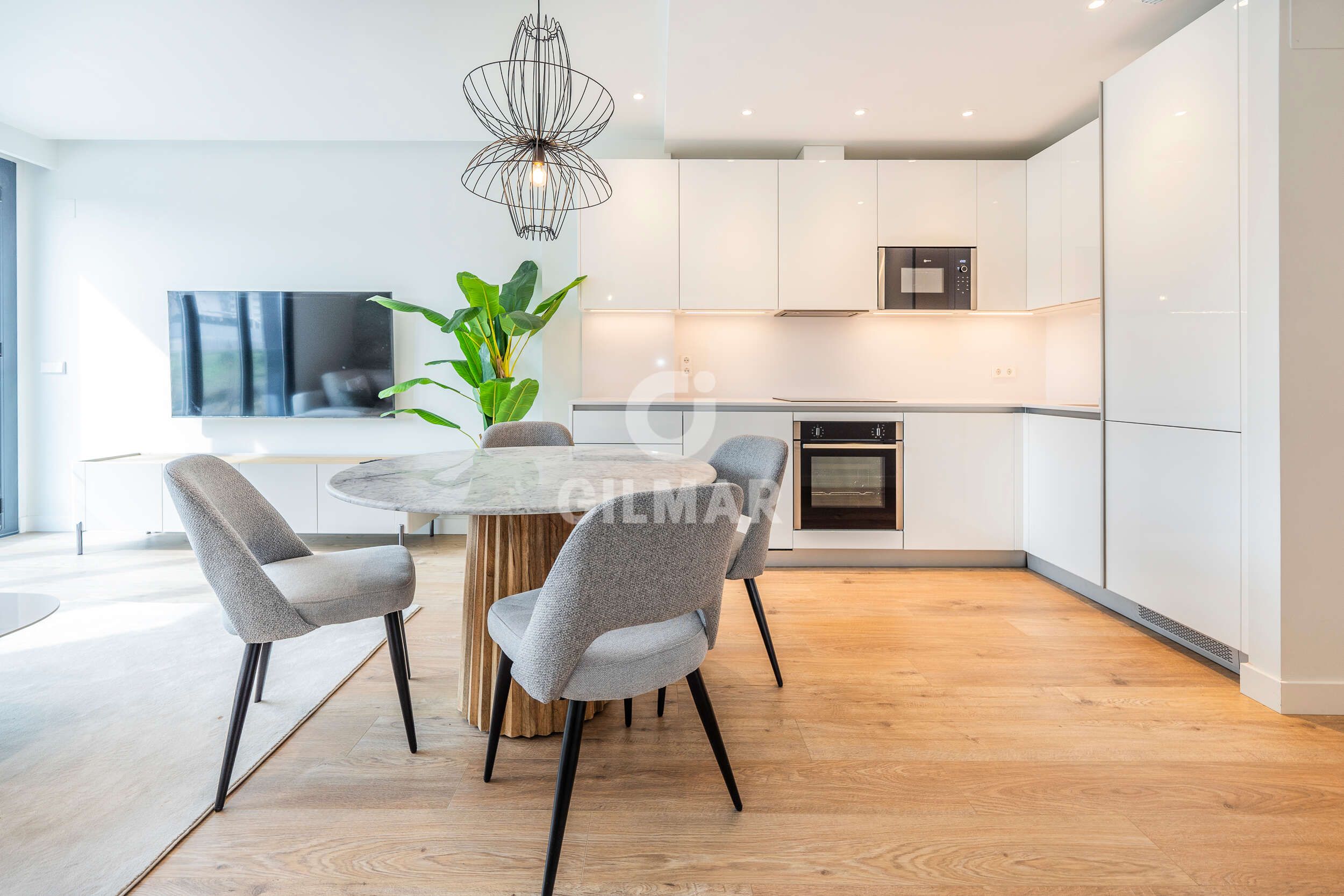 Kitchen of Flat for sale in  Madrid Capital  with Storage room, Swimming Pool and Furnished