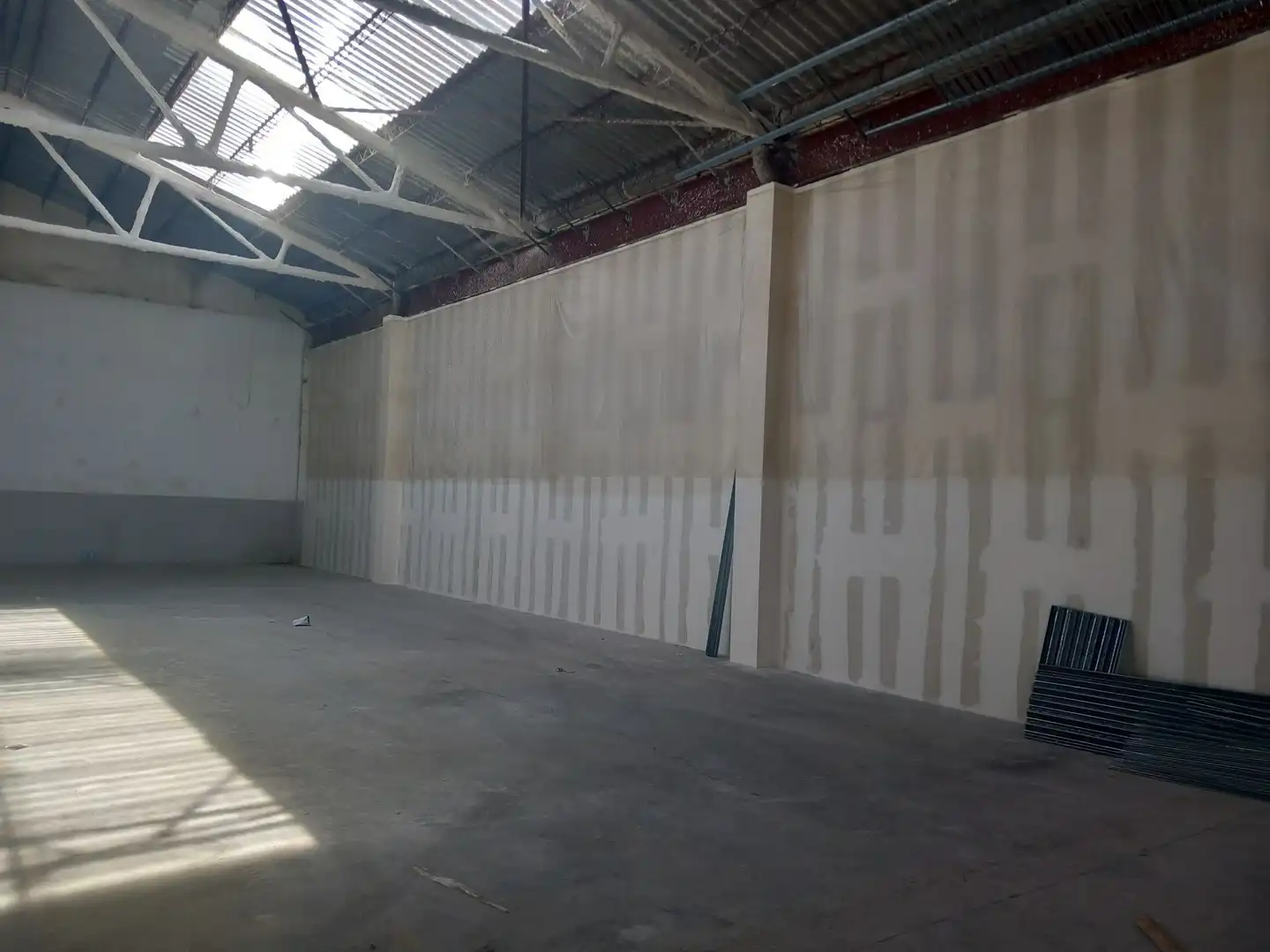 Fabrikhallen zur Miete in L'Hospitalet de Llobregat