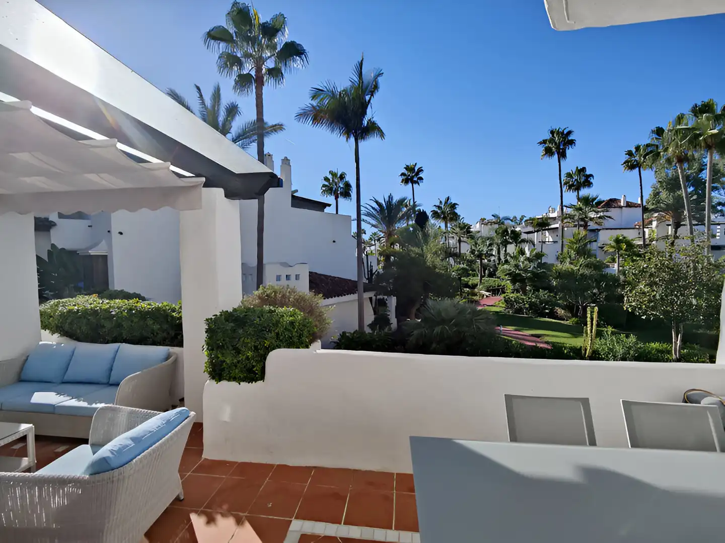Habitatge amb piscina en venda a Nueva Andalucía, imagen 4