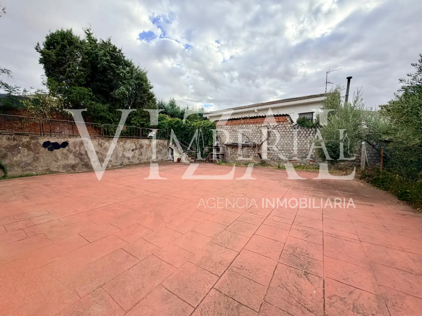 House with terrace for sale in Calle del Río-Almendros, imagen 4