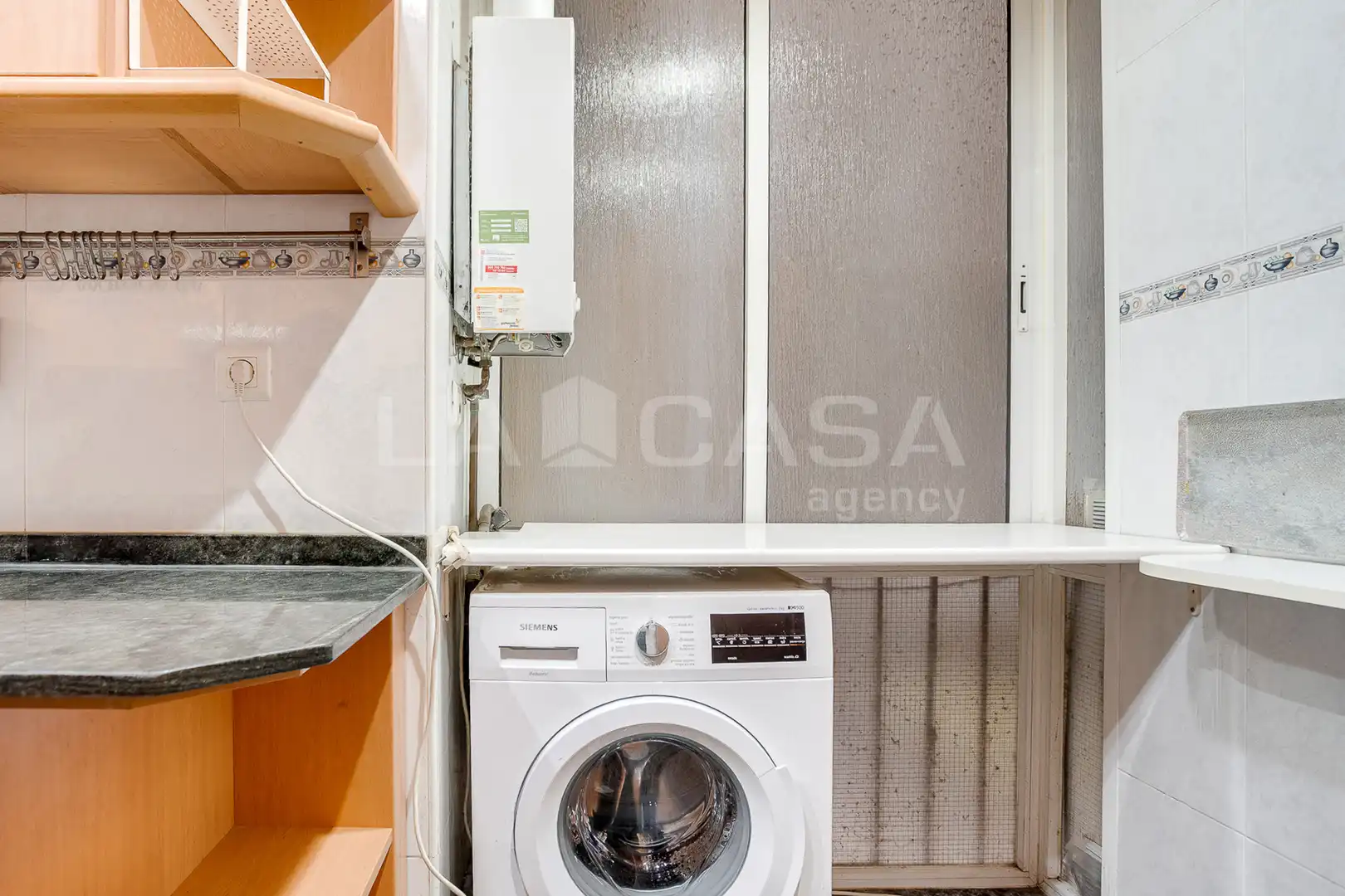 Cuina de Pis en venda en Barcelona amb Aire condicionat, Calefacció i Forn
