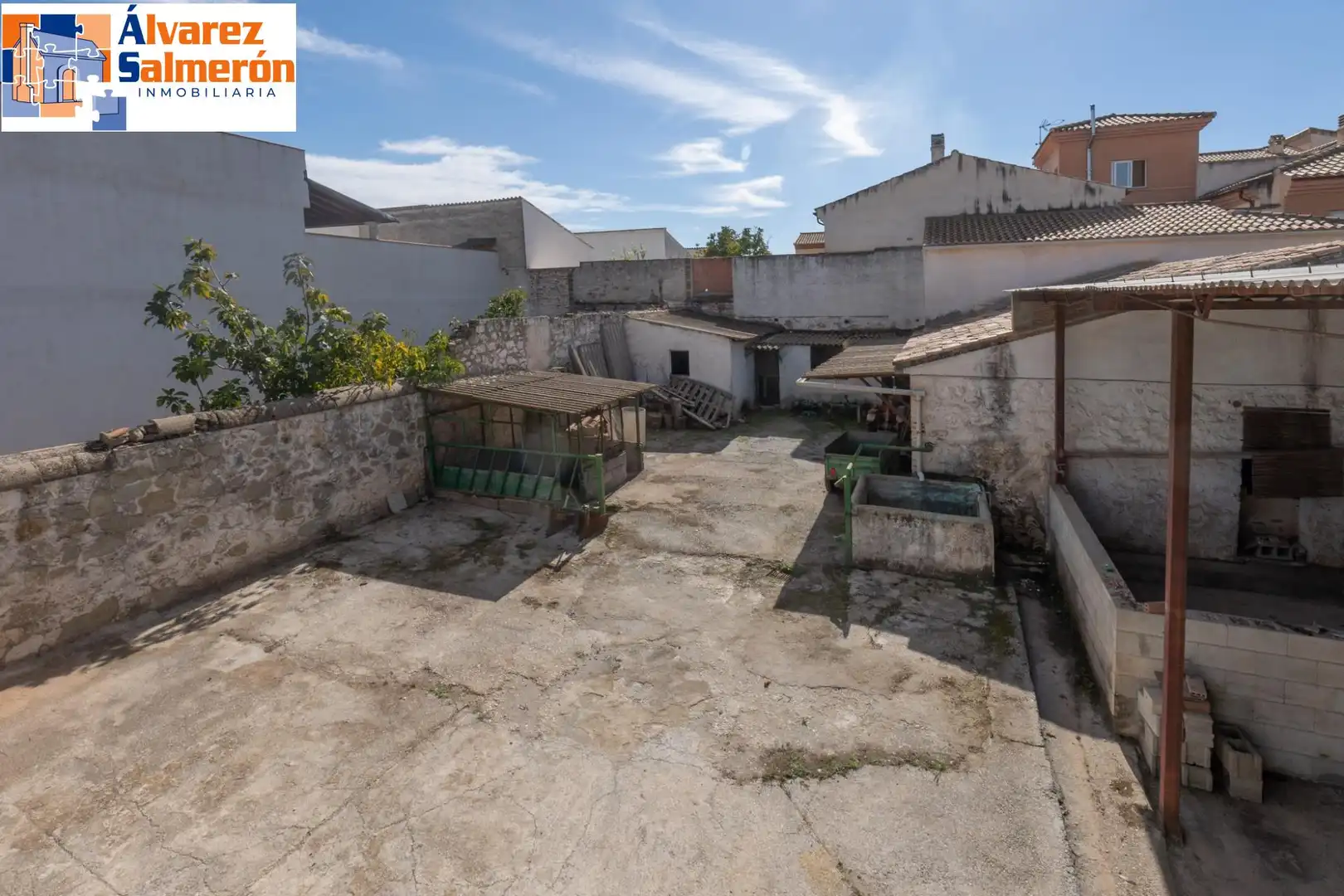 Vista exterior de Casa o xalet en venda en Albolote amb Terrassa i Balcó