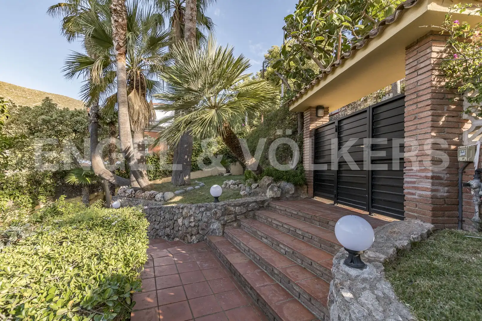 Jardí de Casa o xalet en venda en Castelldefels amb Aire condicionat, Calefacció i Jardí privat