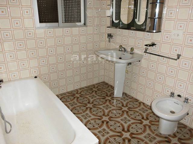 Casa-chalet en Venta en Carrer Cova Santa en Beniarrés